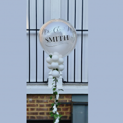 Personalised Mr and Mrs Balloon Display – Ready to use