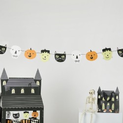 Spooky Friends Card Garland 2m