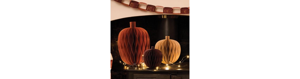 Spooky & Simple: How to Throw a Great Halloween Bas Spooky & Simple: How to Throw a Great Halloween Bas