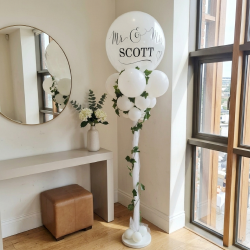 Personalised Mr and Mrs Balloon Display – Ready to use